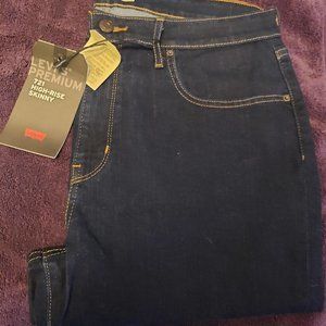 Levi 721 Highrise Premium Jeans - NWT